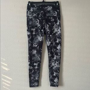 Like New! FLEO El Toro Gray Smoke Legging 7/8 in Size M